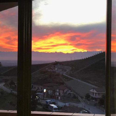 Langhe Belvedere Apartment Monforte dʼAlba Екстериор снимка