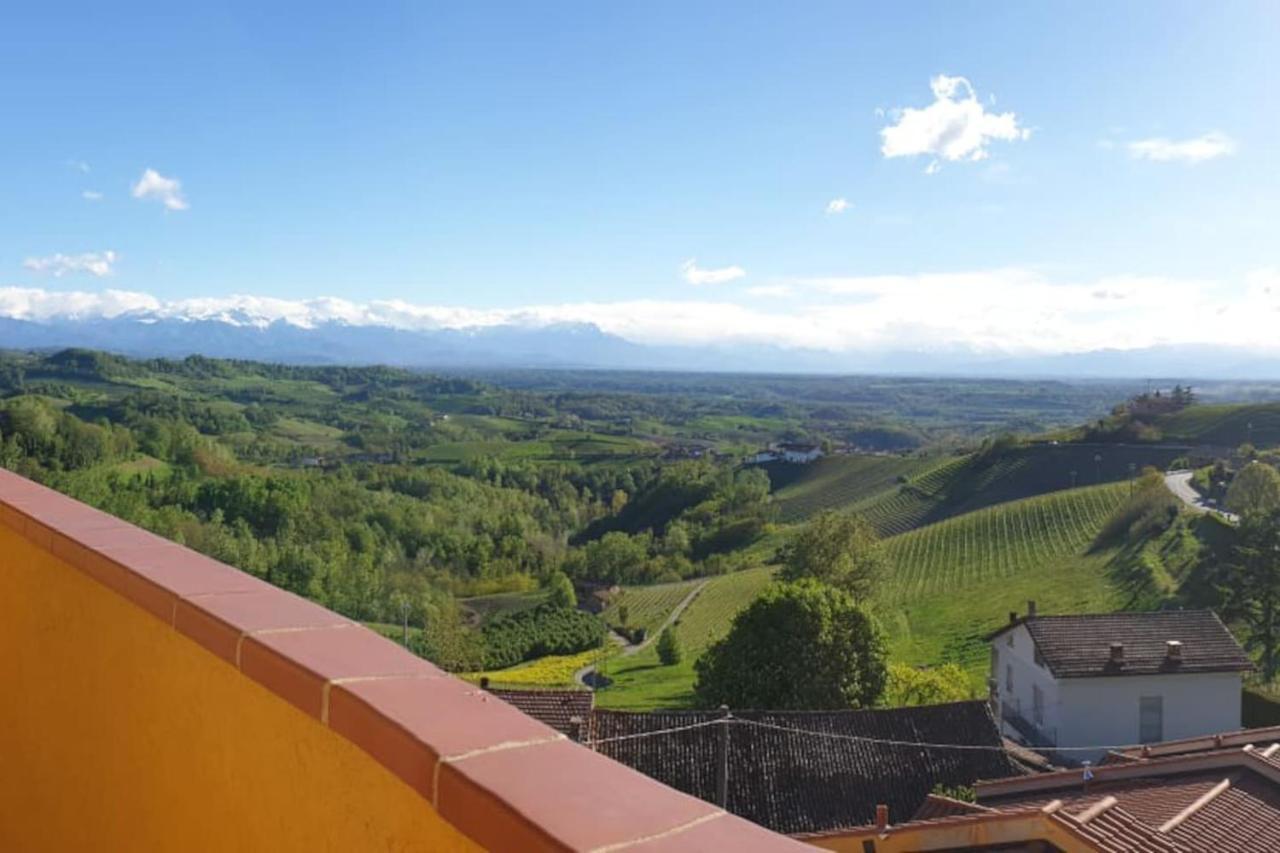 Langhe Belvedere Apartment Monforte dʼAlba Екстериор снимка