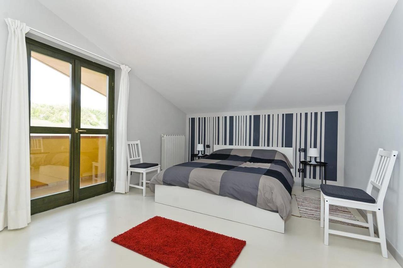 Langhe Belvedere Apartment Monforte dʼAlba Екстериор снимка