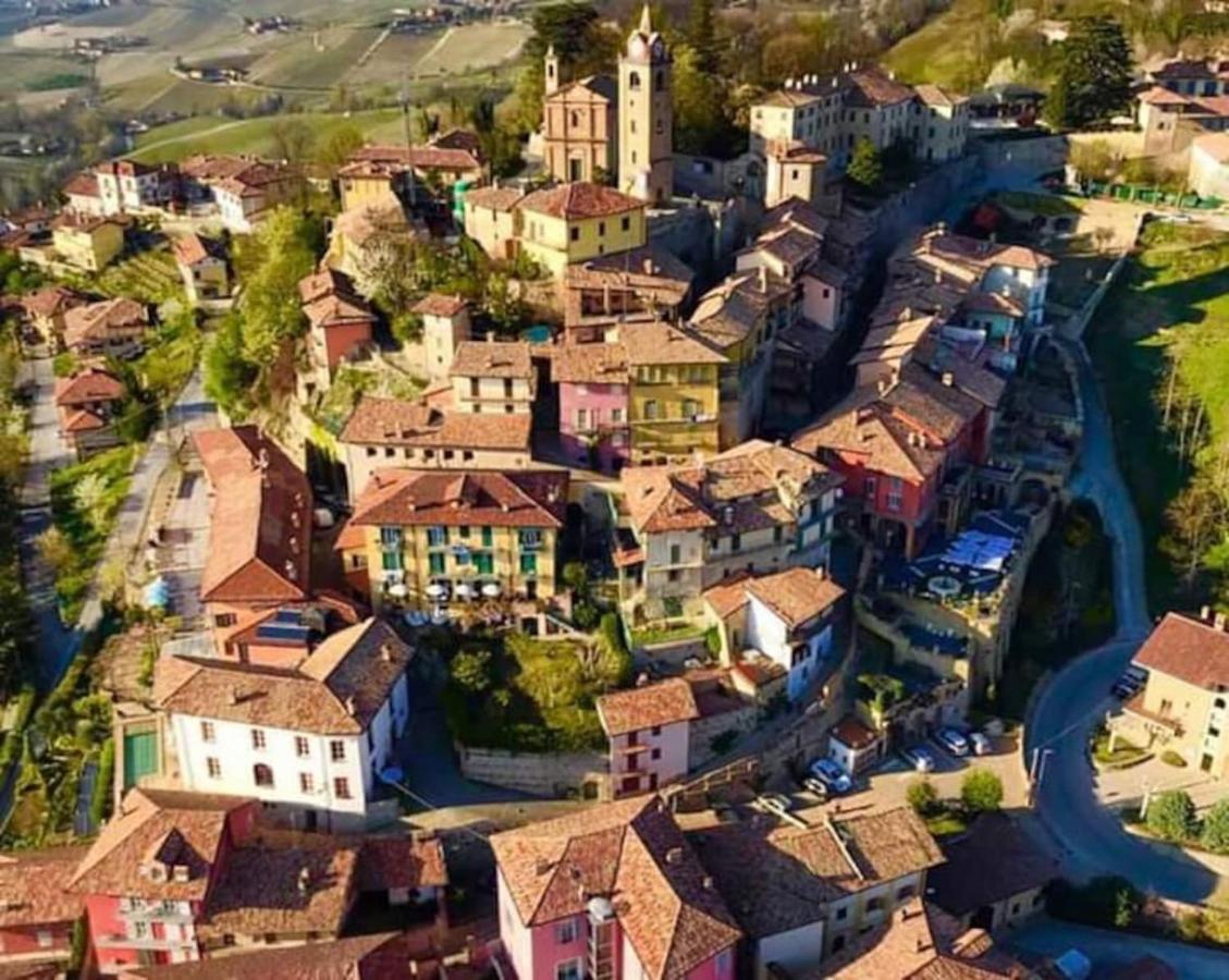 Langhe Belvedere Apartment Monforte dʼAlba Екстериор снимка