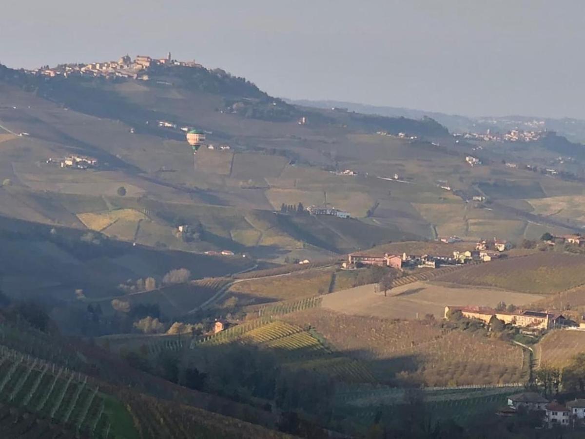 Langhe Belvedere Apartment Monforte dʼAlba Екстериор снимка